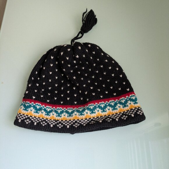 Merkley Wool Hat – Black & White with Color Circle Design - Picture 6 of 6